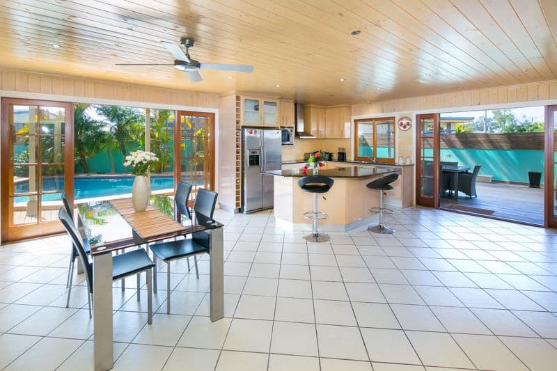 3 Amaroo Street, BIGGERA WATERS QLD 4216, Biggera Waters - Thumbnail 3