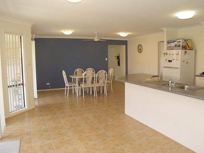 70 Wallum Drive, PARKINSON QLD 4115, Parkinson - Thumbnail 2