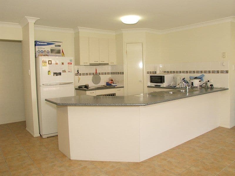 70 Wallum Drive, PARKINSON QLD 4115, Parkinson - Thumbnail 4