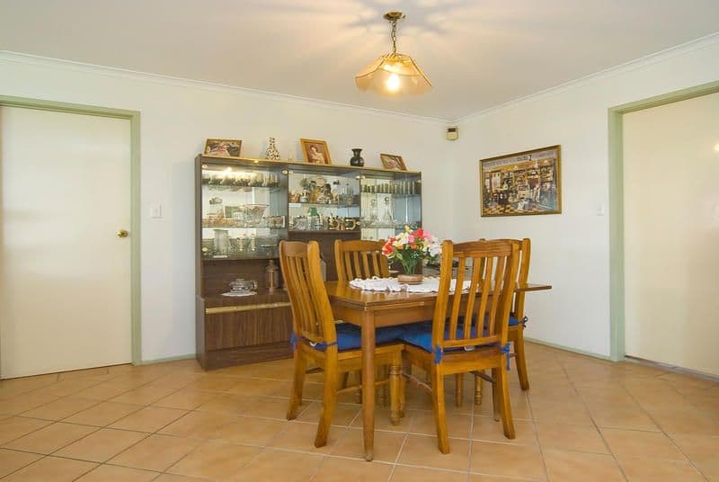 11 Chateau Street, CALAMVALE QLD 4116, Calamvale - Thumbnail 4