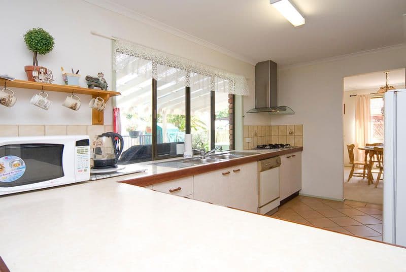 11 Chateau Street, CALAMVALE QLD 4116, Calamvale - Thumbnail 5