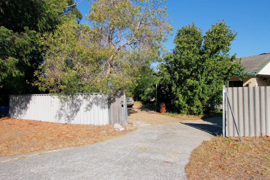 39 Martindale Avenue, Thornlie WA 6108, Thornlie - Thumbnail 3