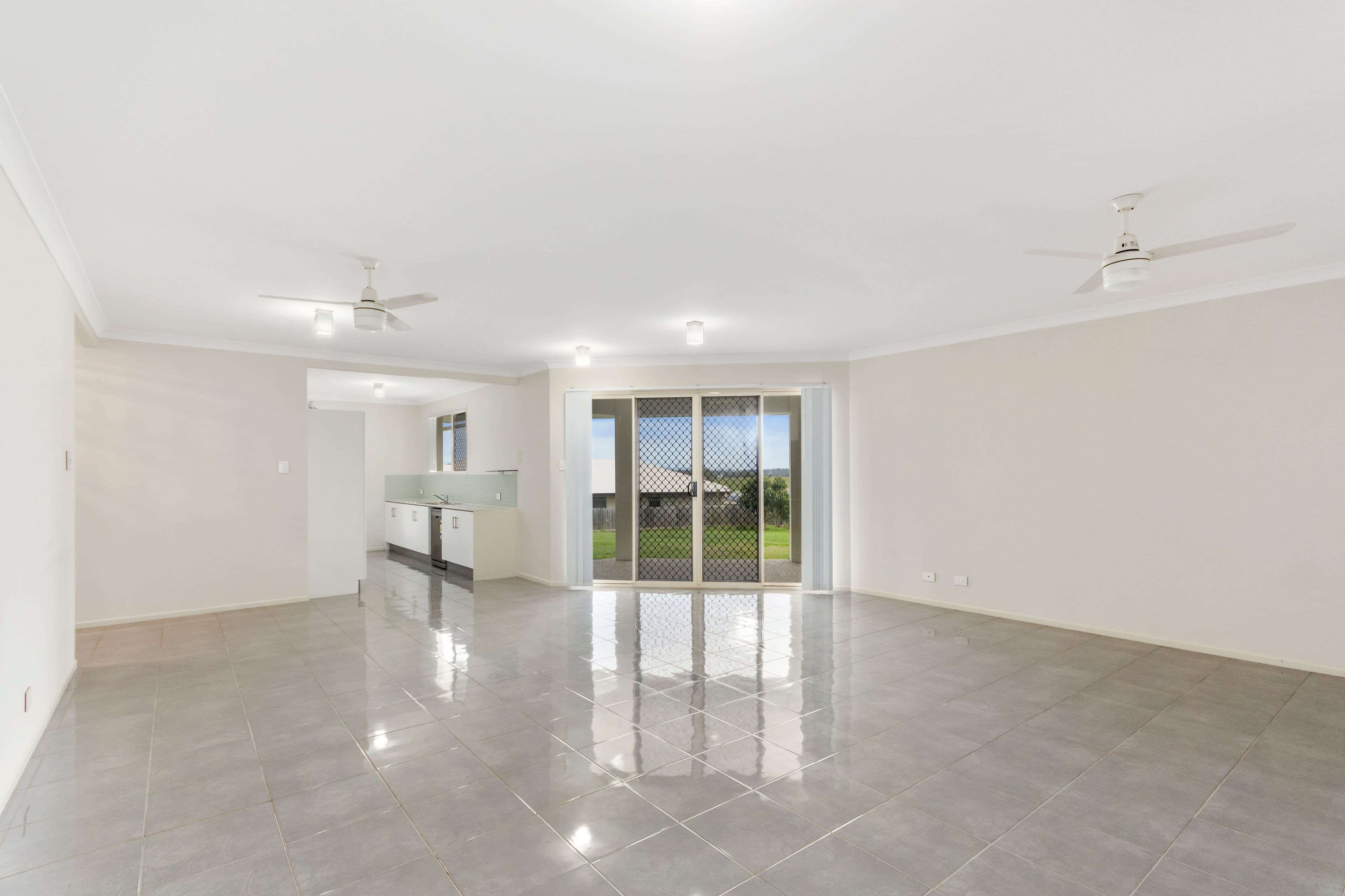 43 Tulip Street, Yamanto QLD 4305, Yamanto - Thumbnail 7