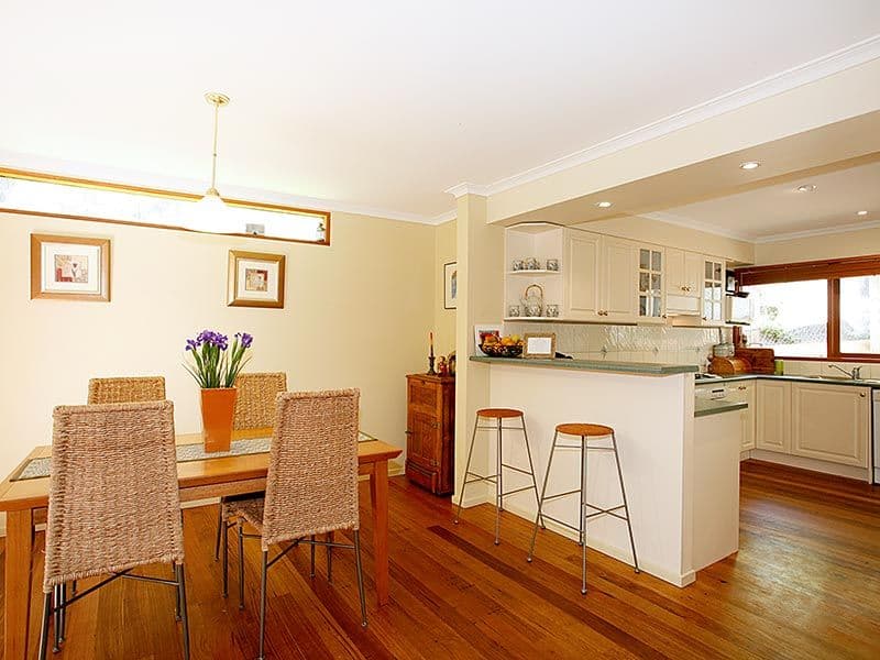 22  Bowen Avenue, THE BASIN VIC 3154, The Basin - Thumbnail 2