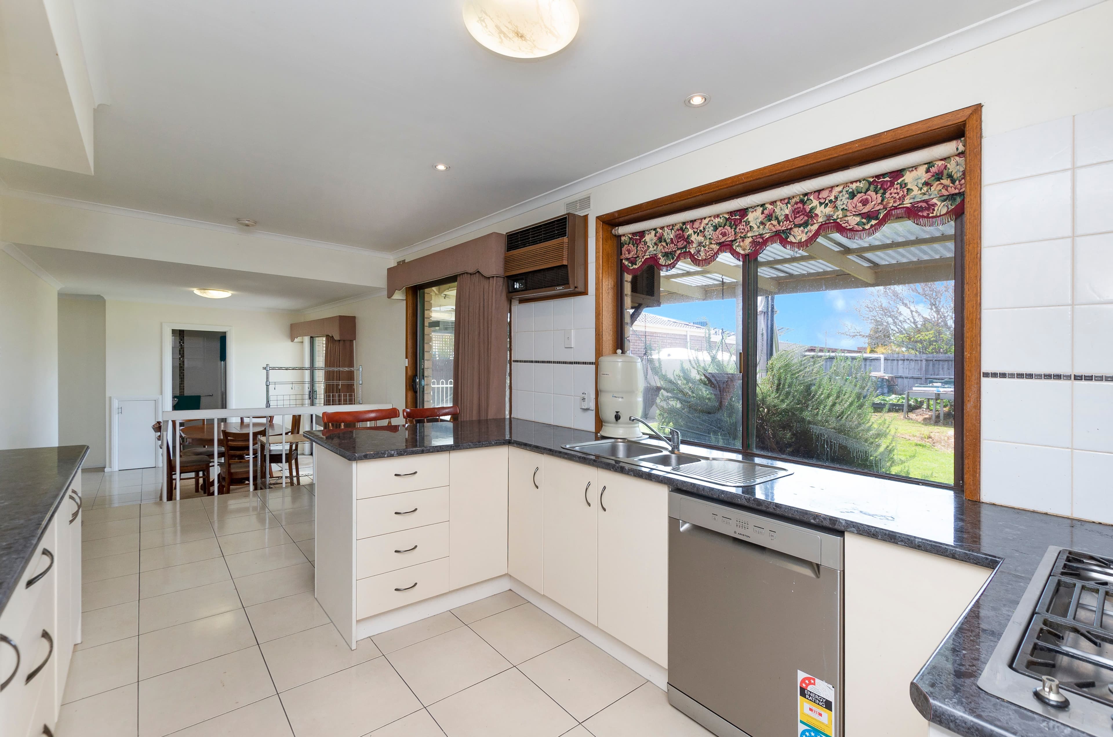 27 Skiddaw Crescent, Warrnambool VIC 3280, Warrnambool - Thumbnail 3