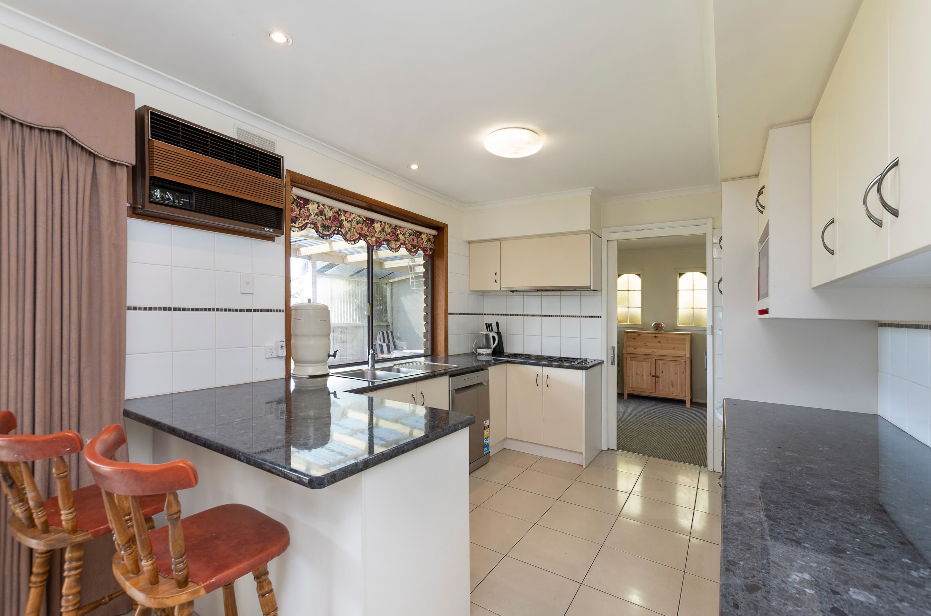 27 Skiddaw Crescent, Warrnambool VIC 3280, Warrnambool - Thumbnail 4