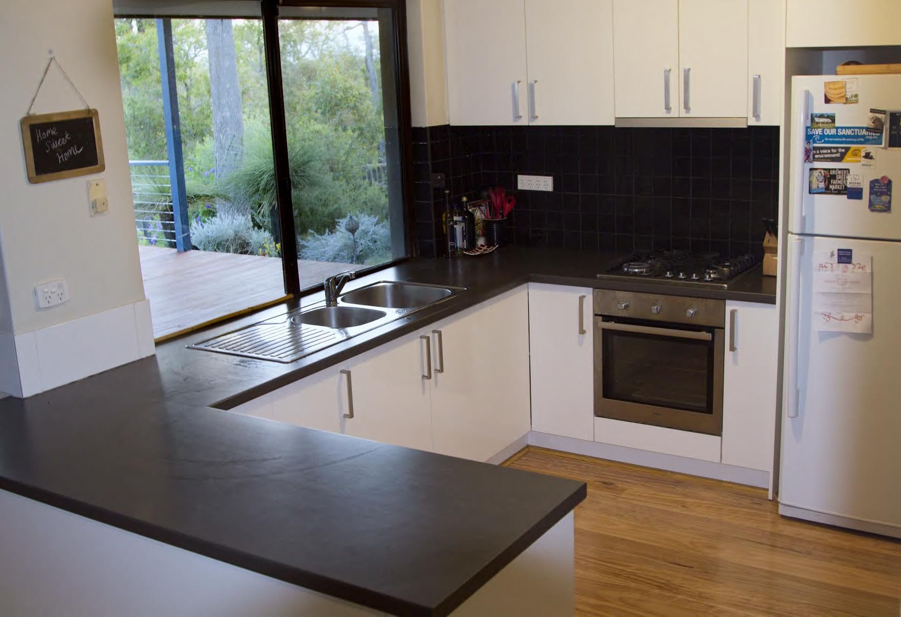 6 Moennich Court, Coolbellup WA 6163, Coolbellup - Thumbnail 3