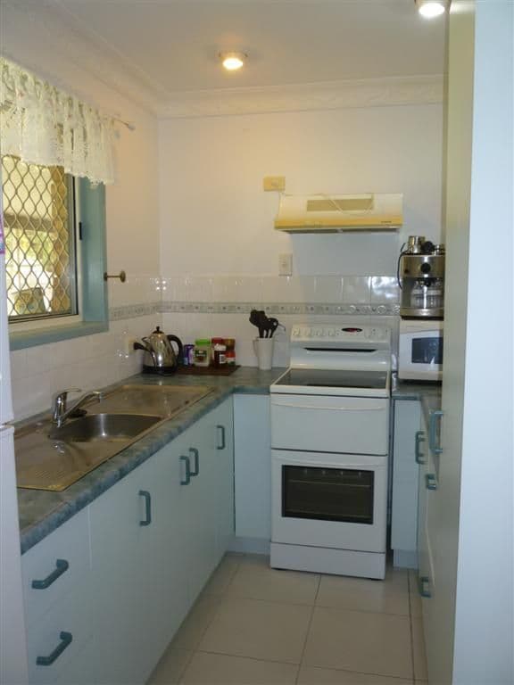 4 Deakin Close, GRACEMERE QLD 4702, Gracemere - Thumbnail 2