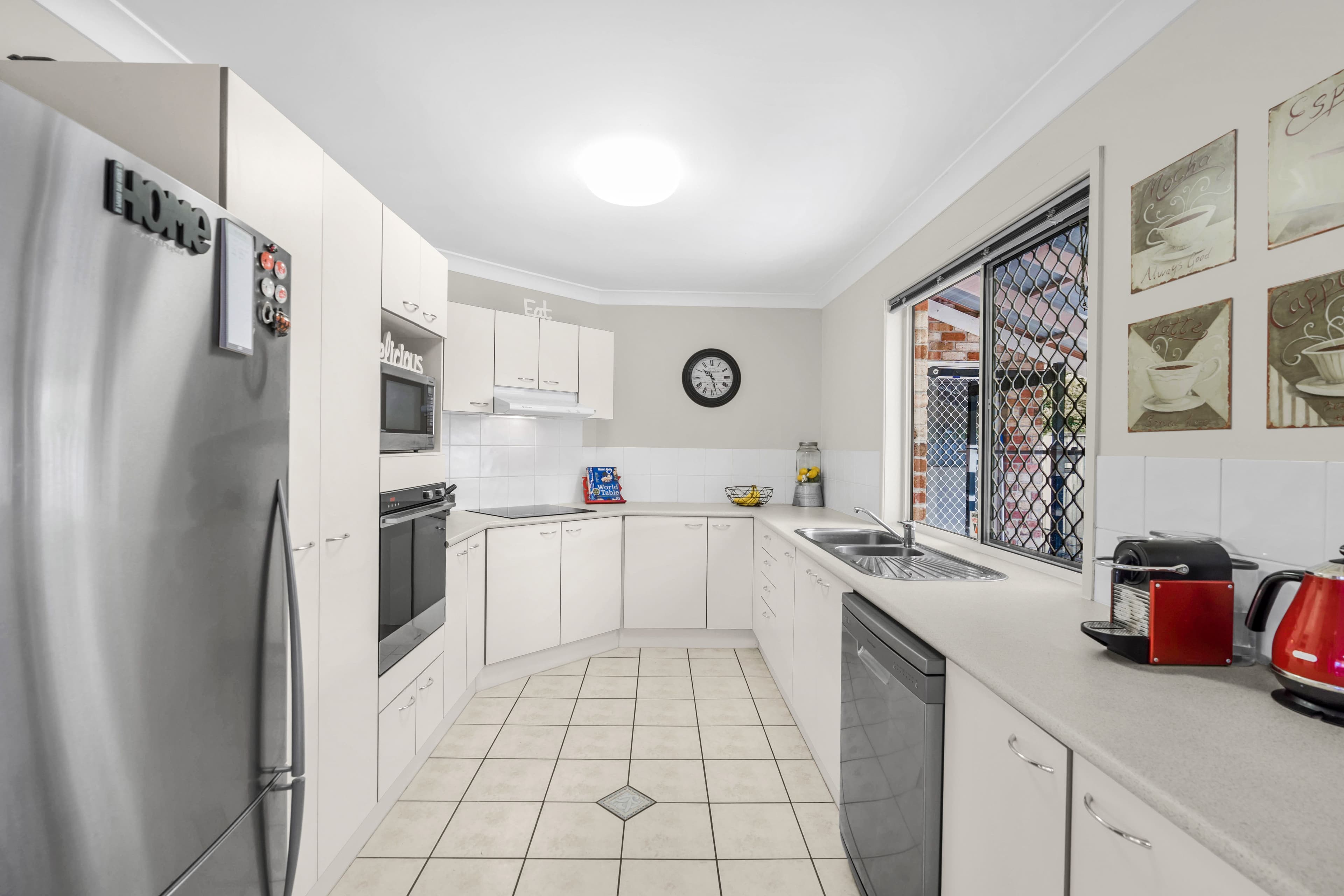 4 Manettia Street, Wynnum West QLD 4178, Wynnum West - Thumbnail 4