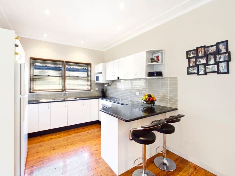 21 Orana Avenue, KIRRAWEE NSW 2232, Kirrawee - Thumbnail 2