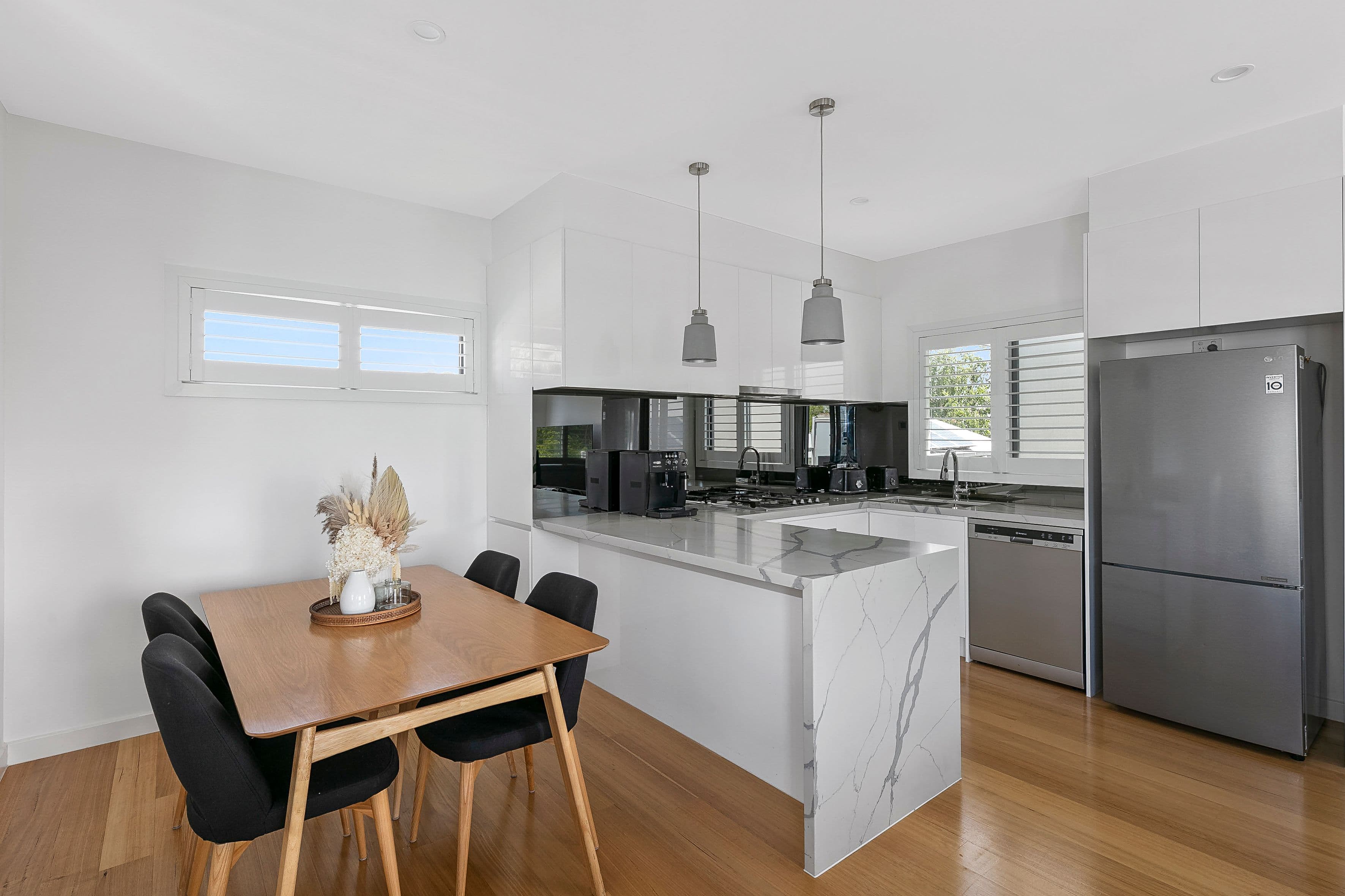 33 Albert Street, Moonee Ponds VIC 3039, Moonee Ponds - Thumbnail 2