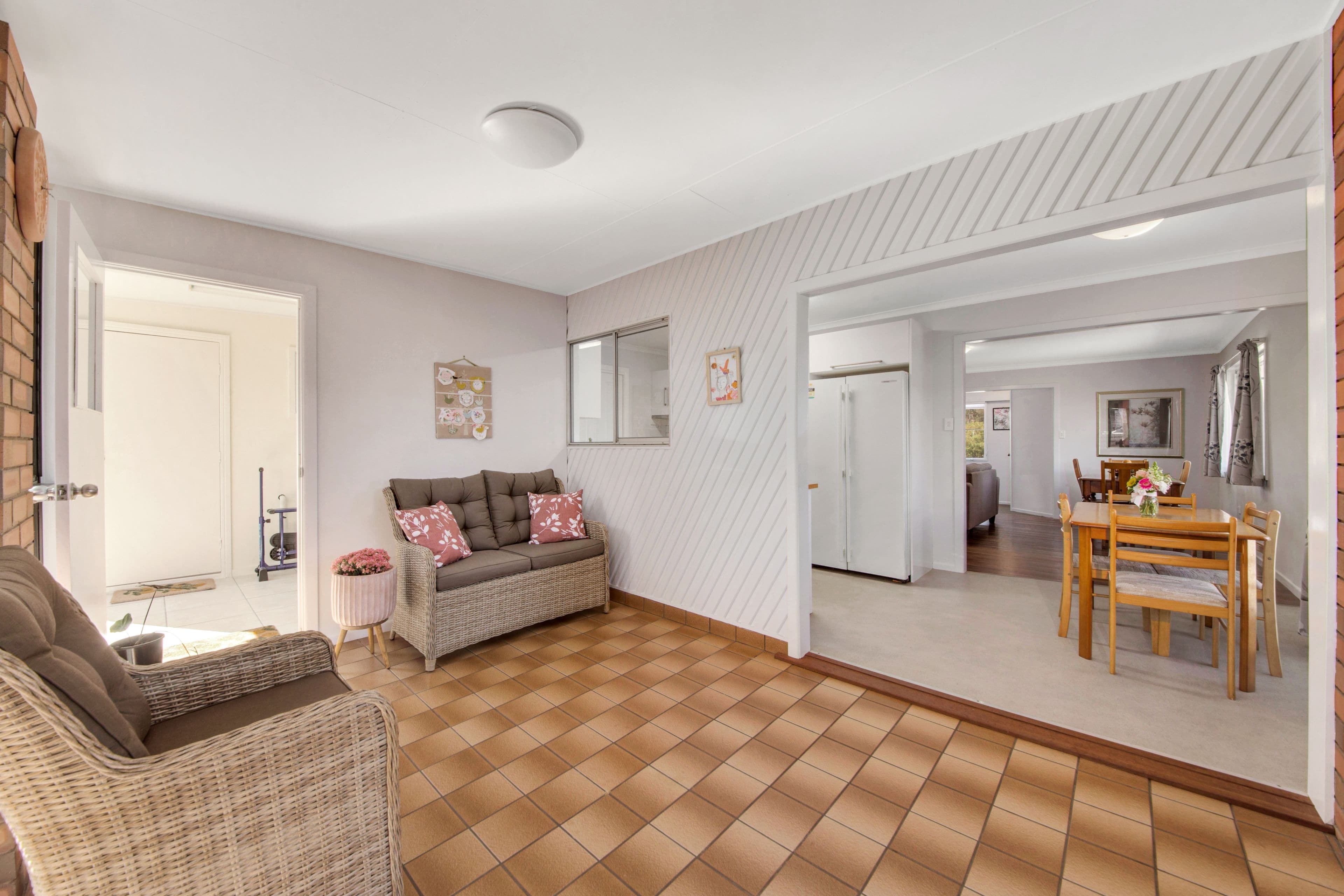 24 Rigby Crescent, West Gladstone QLD 4680, West Gladstone - Thumbnail 2