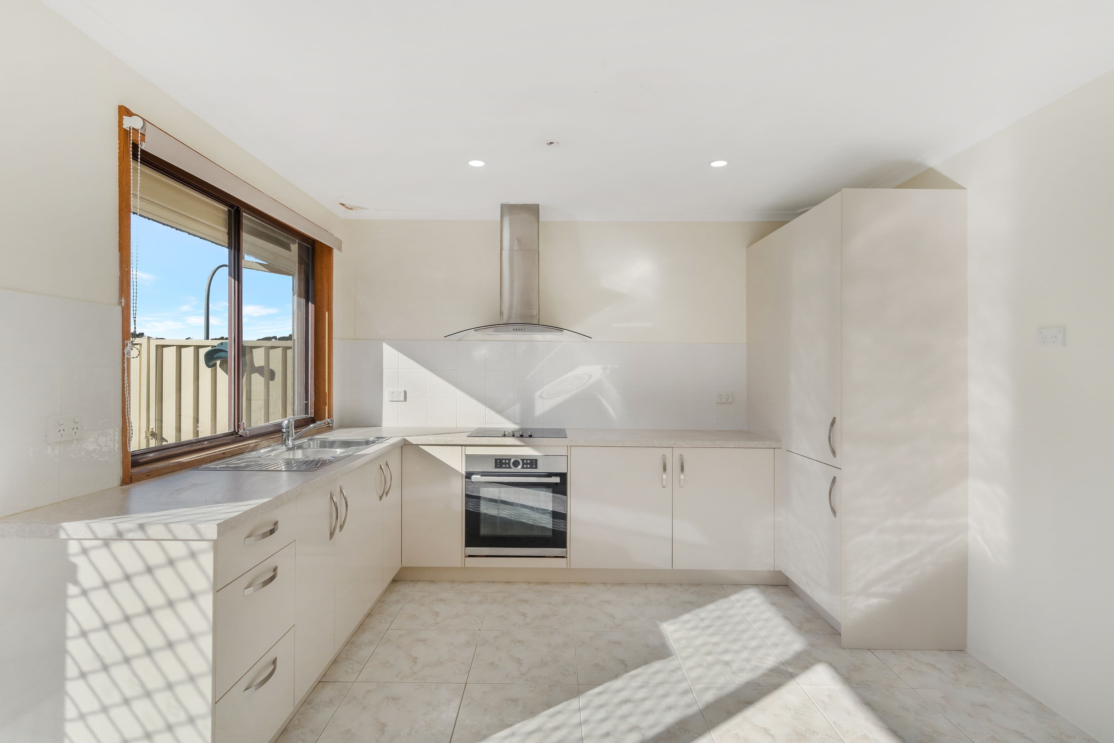 1 Baker Close, Bossley Park NSW 2176, Bossley Park - Thumbnail 6