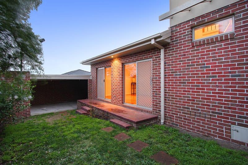 2 Simpson Drive, MOUNT WAVERLEY VIC 3149, Mount Waverley - Thumbnail 3