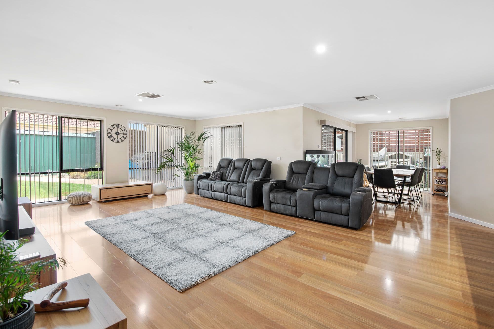 18 Lynbridge Crescent, Tarneit VIC 3029, Tarneit - Image 1