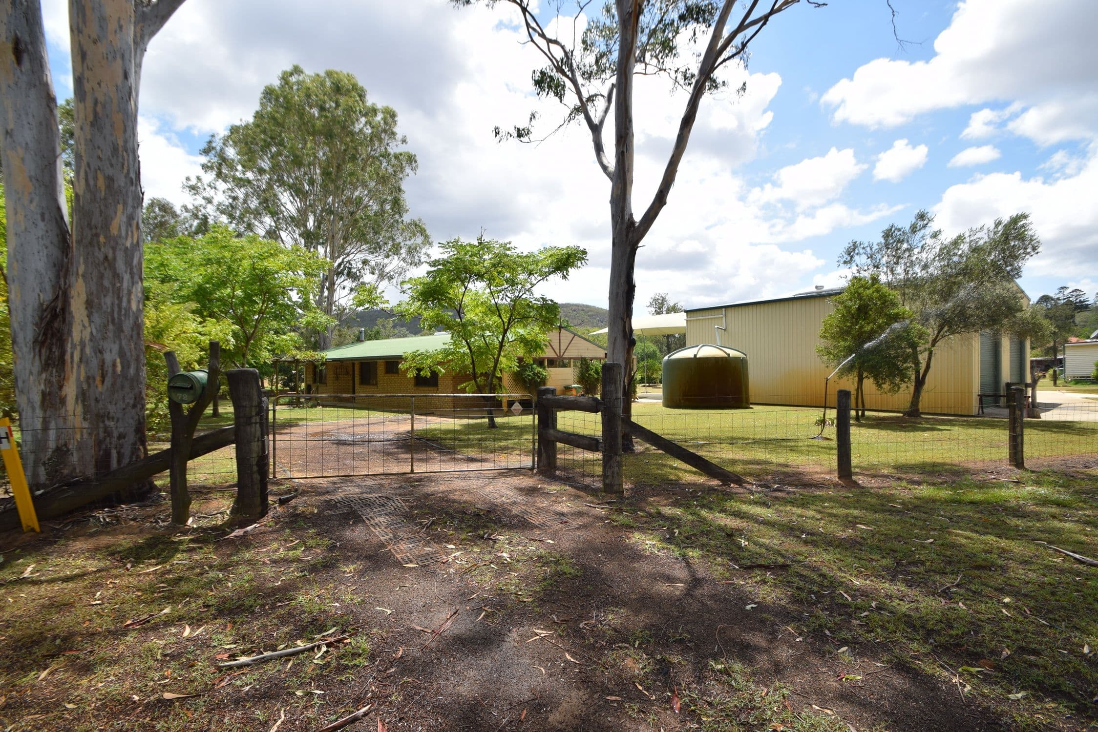 72 Creek Street, Esk QLD 4312, Esk - Image 1