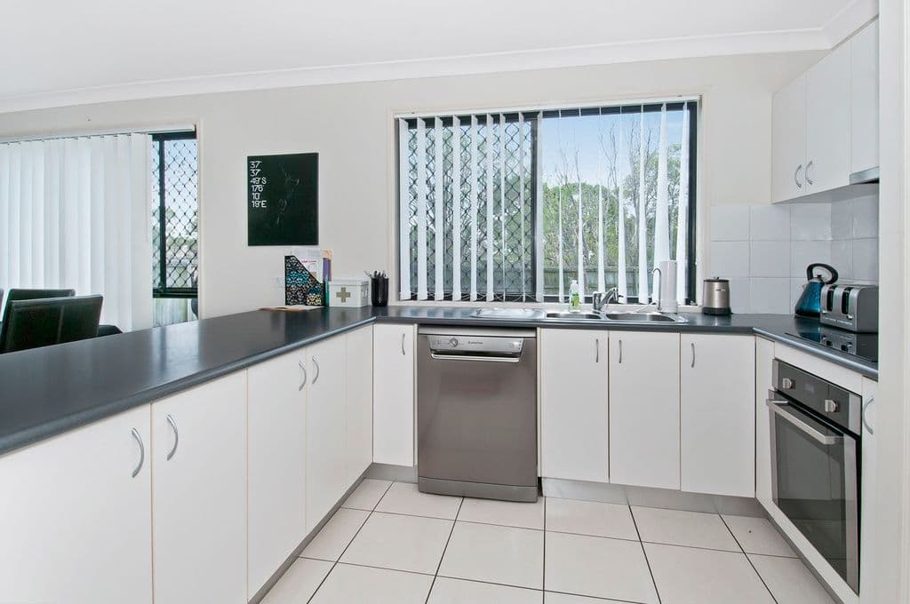 27 Macarthy Road, Marsden QLD 4132, Marsden - Thumbnail 2