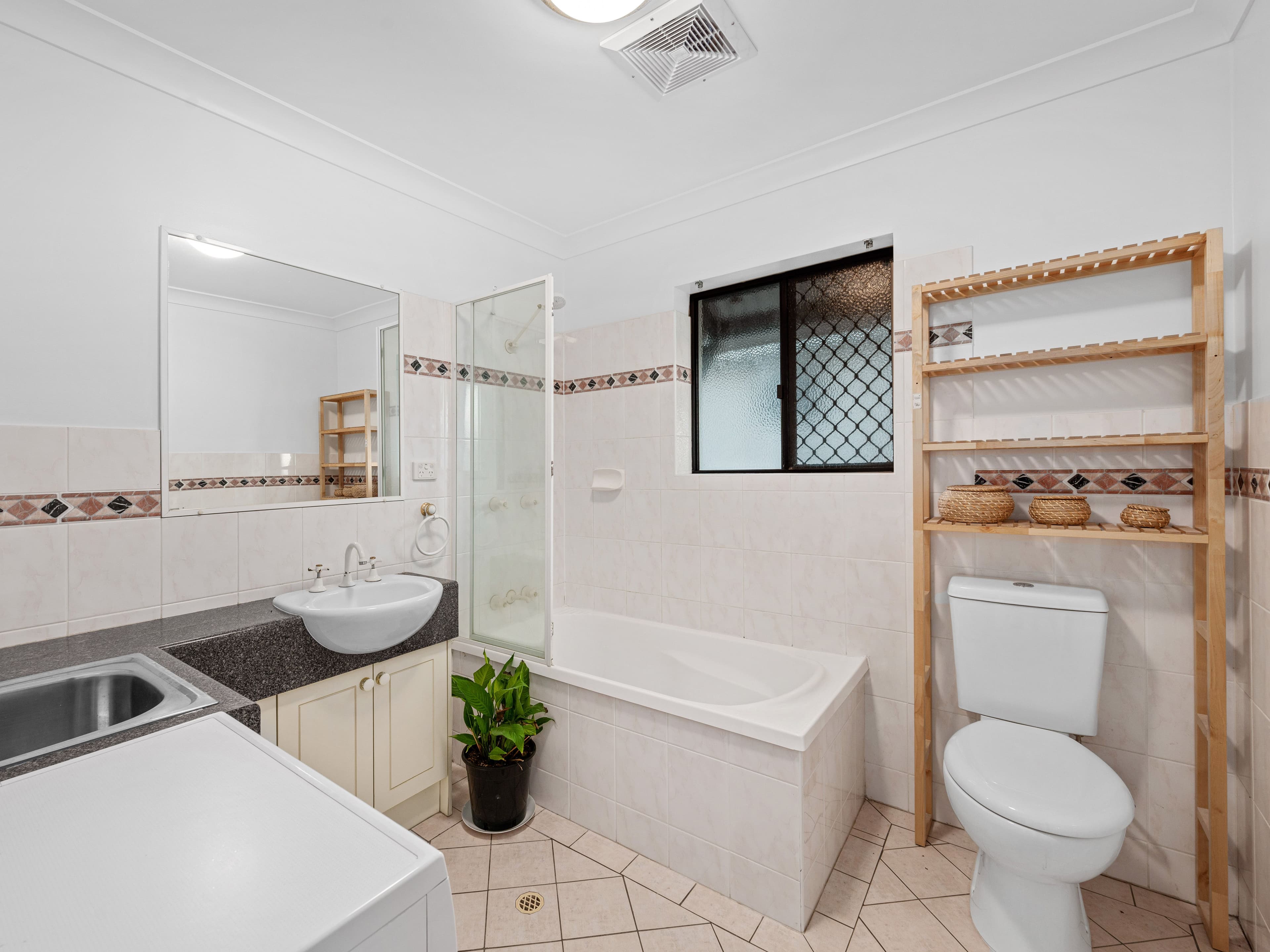 330 Hawthorne Road, Hawthorne QLD 4171, Hawthorne - Thumbnail 8