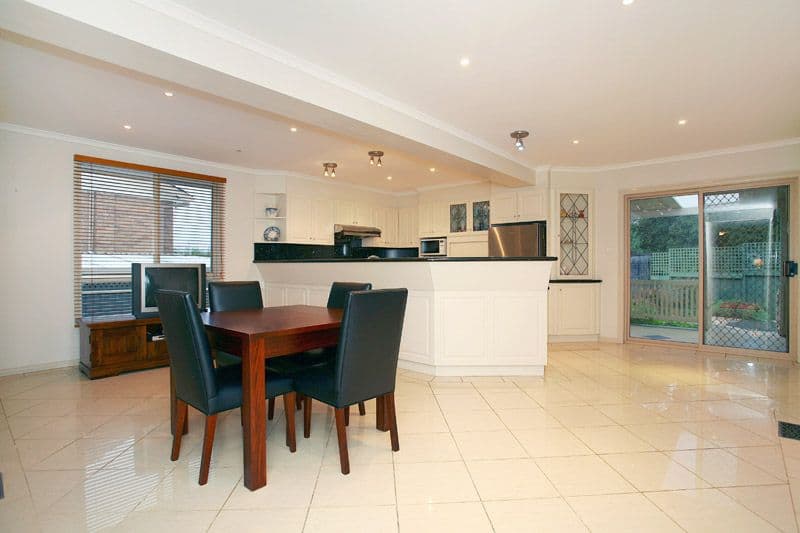 5 Glendora Lane, DONCASTER EAST VIC 3109, Doncaster East - Thumbnail 4