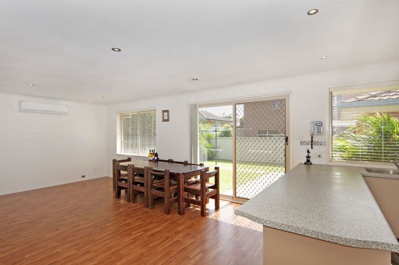 12 Oxford Drive, LAKE HAVEN NSW 2263, Lake Haven - Thumbnail 5