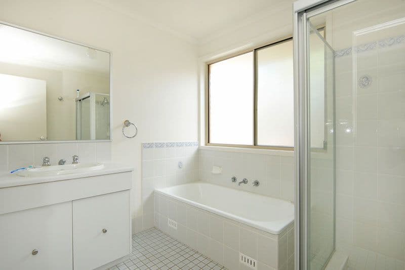 12 Oxford Drive, LAKE HAVEN NSW 2263, Lake Haven - Thumbnail 8