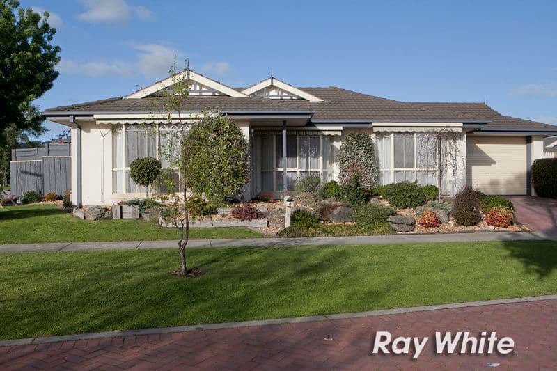 8 Glendale Close, Langwarrin VIC 3910, Langwarrin - Image 1