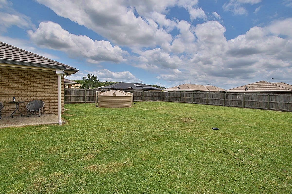 12 McInnes Street, Lowood QLD 4311, Lowood - Thumbnail 4