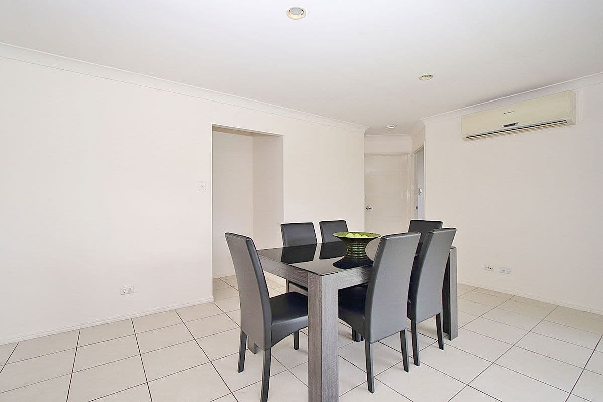 12 McInnes Street, Lowood QLD 4311, Lowood - Thumbnail 6