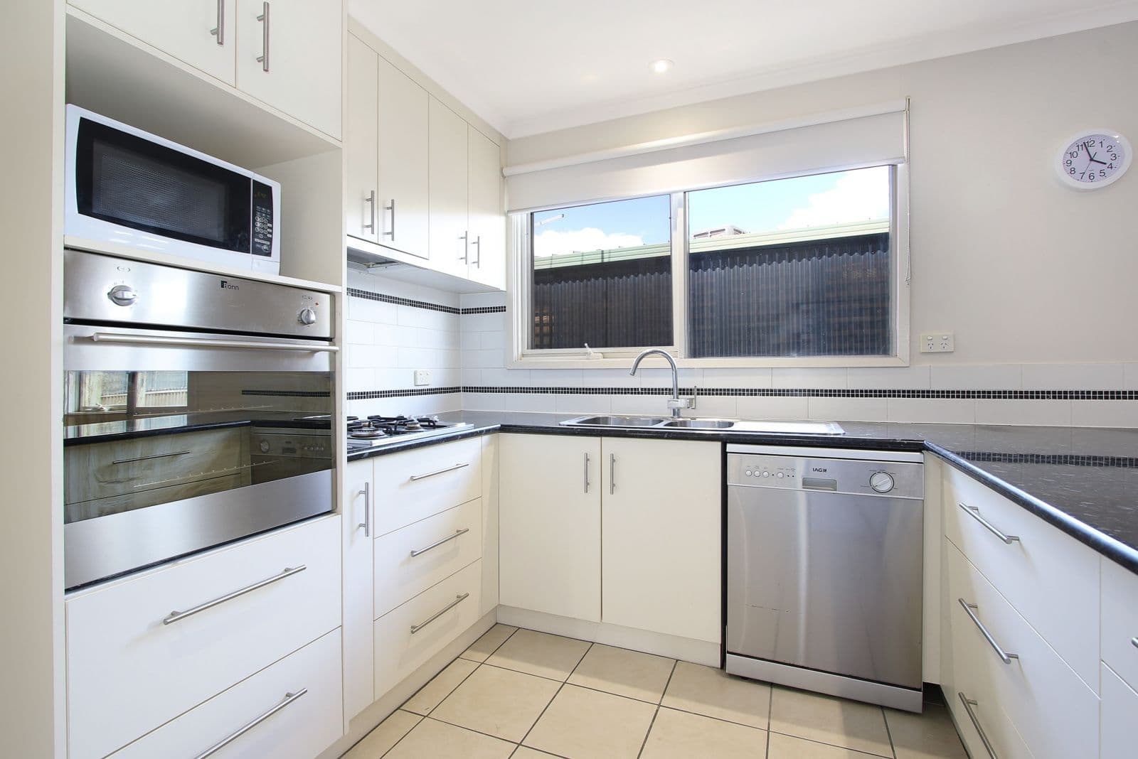 372 Sutherland Street, Lavington NSW 2641, Lavington - Thumbnail 7