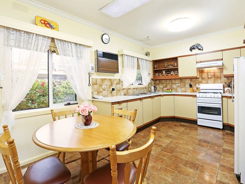 70 Heytesbury Street, HERNE HILL VIC 3218, Herne Hill - Thumbnail 4