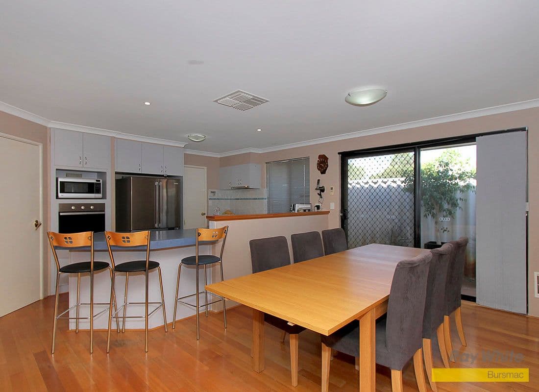 21 Nottingham Gardens, BALLAJURA WA 6066, Ballajura - Thumbnail 4