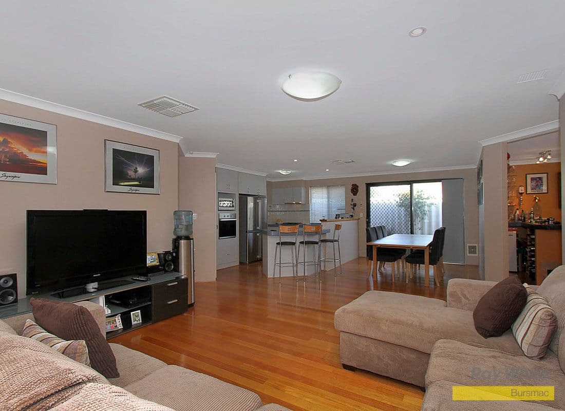 21 Nottingham Gardens, BALLAJURA WA 6066, Ballajura - Thumbnail 5