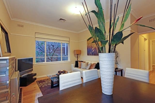 92 Royal Parade, RESERVOIR VIC 3073, Reservoir - Thumbnail 3