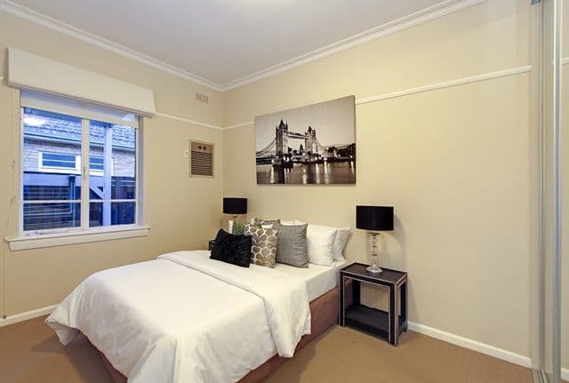 92 Royal Parade, RESERVOIR VIC 3073, Reservoir - Thumbnail 7