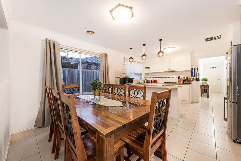 51 Calais Circuit, Cranbourne West VIC 3977, Cranbourne West - Thumbnail 4
