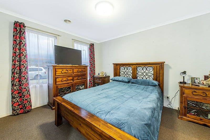 51 Calais Circuit, Cranbourne West VIC 3977, Cranbourne West - Thumbnail 6