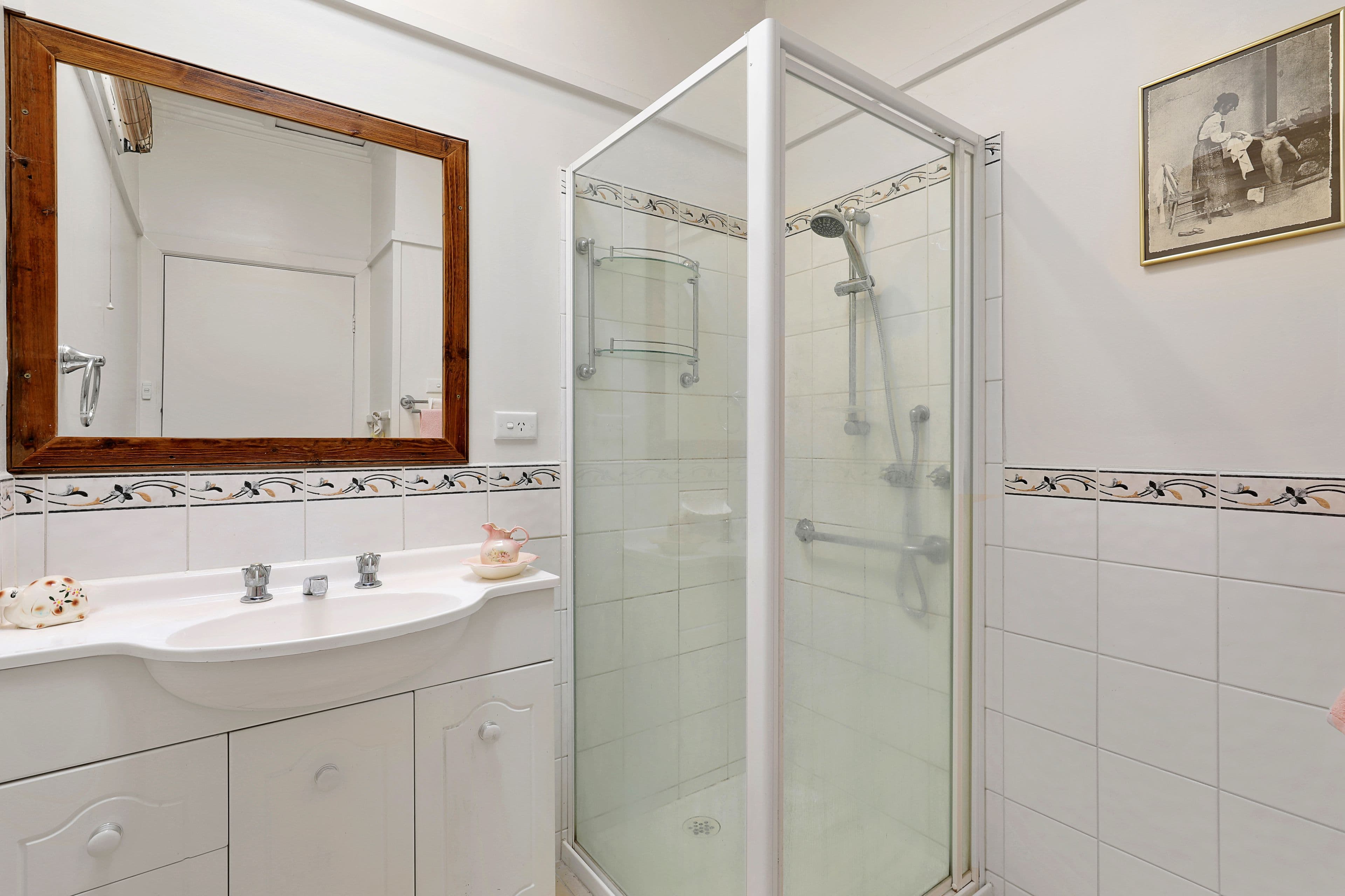 4 Grandview Avenue, Dandenong VIC 3175, Dandenong - Thumbnail 7