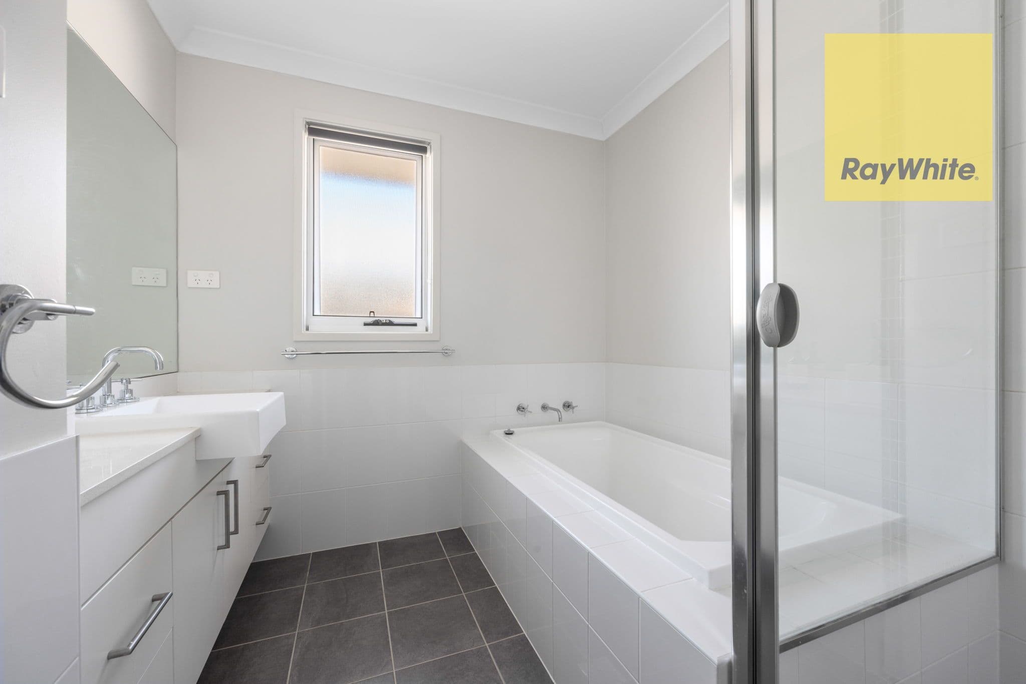 17 Kavanagh Street, Goulburn NSW 2580, Goulburn - Thumbnail 7