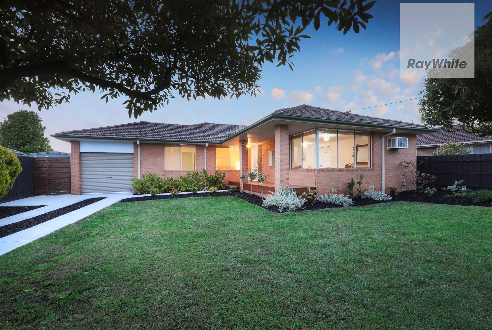 11 Barrington Crescent, Gladstone Park VIC 3043, Gladstone Park - Thumbnail 2