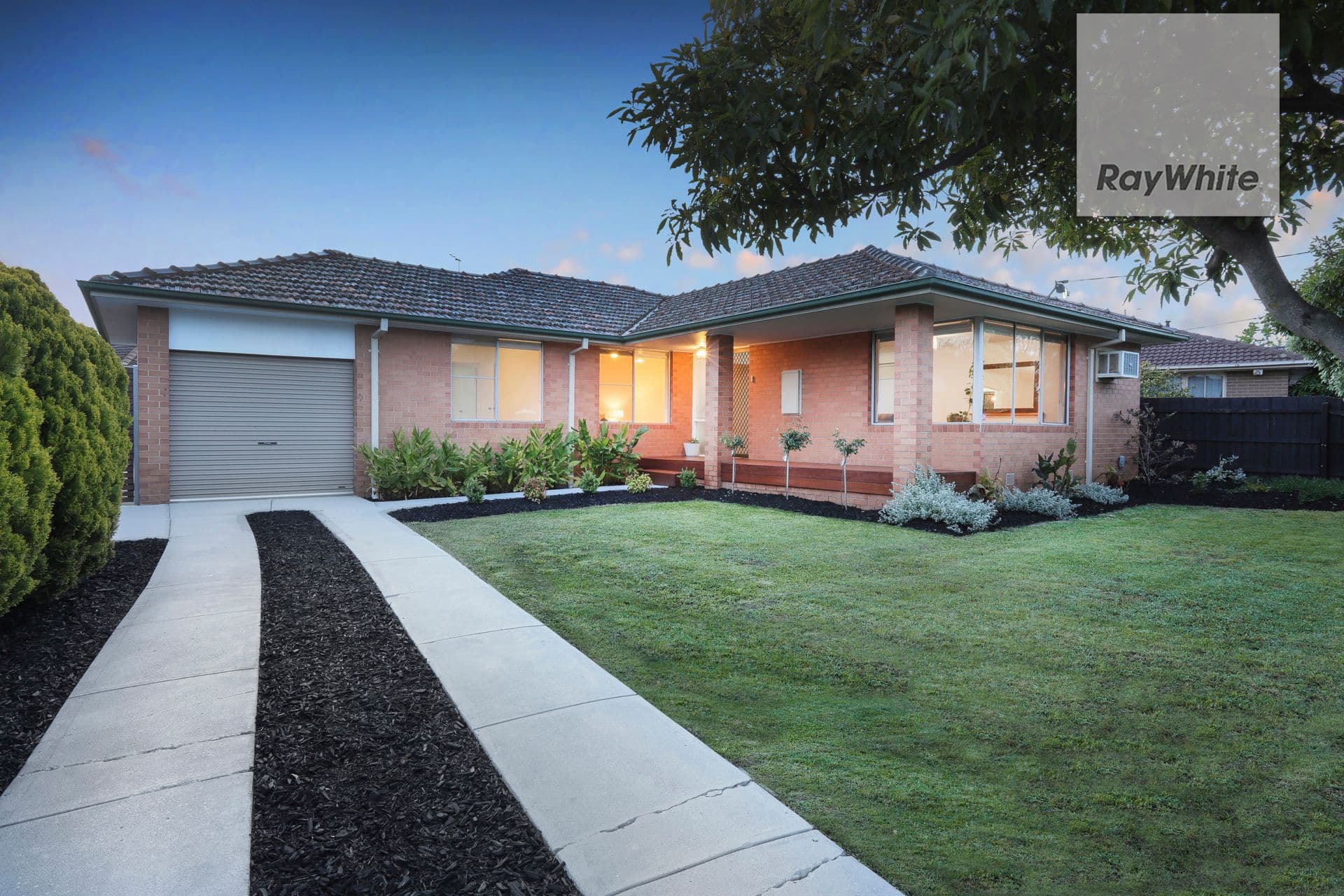 11 Barrington Crescent, Gladstone Park VIC 3043, Gladstone Park - Thumbnail 3
