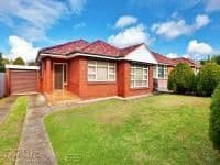 38 Barnstaple Road, Rodd Point - Image 1