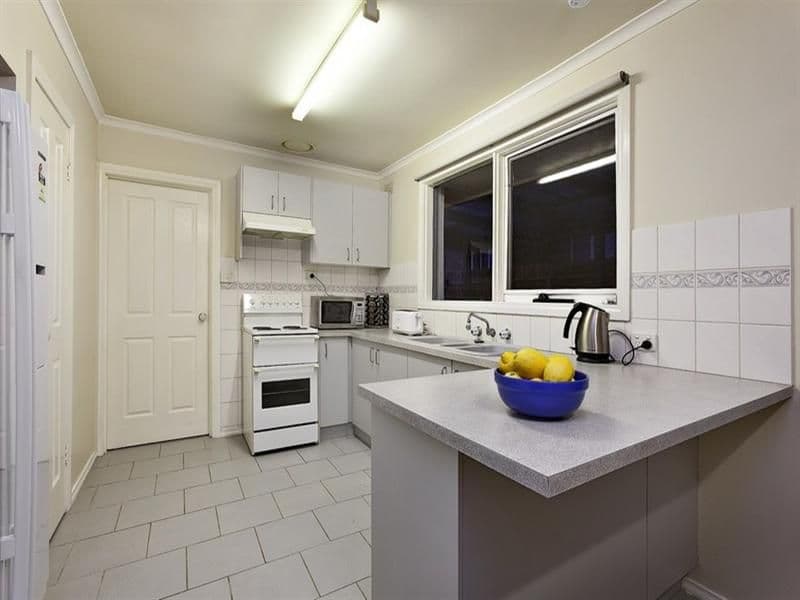 17 Drummond Crescent, ROWVILLE VIC 3178, Rowville - Thumbnail 2