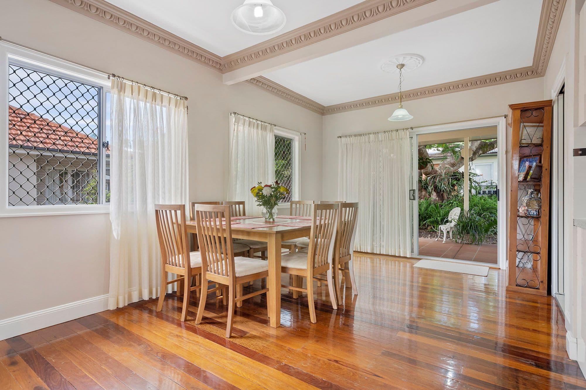 38 Eric Road, Holland Park QLD 4121, Holland Park - Thumbnail 4