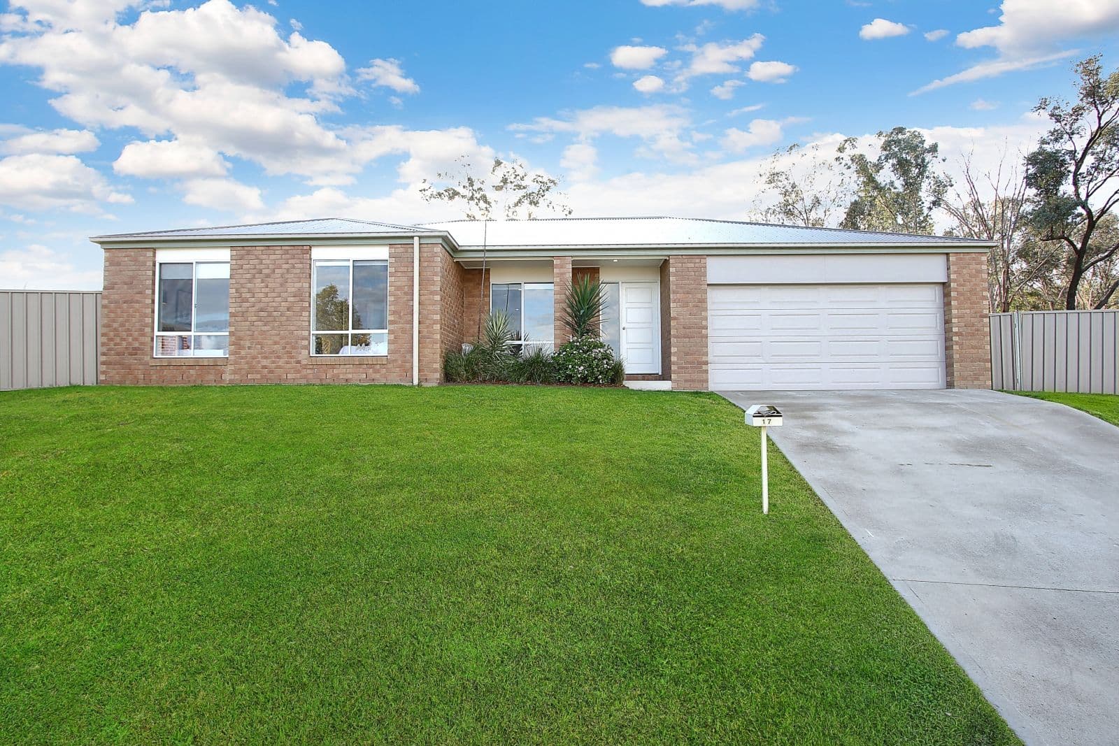 17 Chafia Place, Springdale Heights NSW 2641, Springdale Heights - Image 1