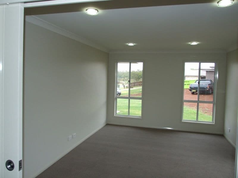 2. Hendra Court, HIGHFIELDS QLD 4352, Highfields - Thumbnail 4