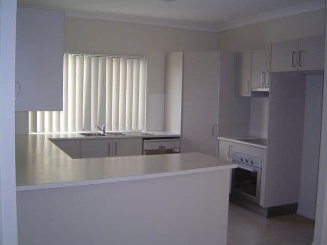 7 Canaipa Court, ROTHWELL QLD 4022, Rothwell - Thumbnail 2