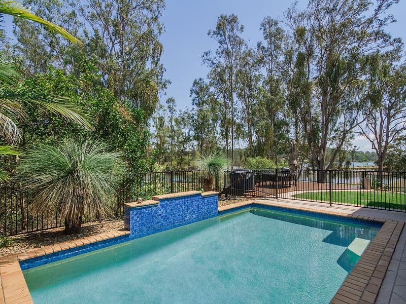 19 Brittany Drive, Oxenford QLD 4210, Oxenford - Thumbnail 2