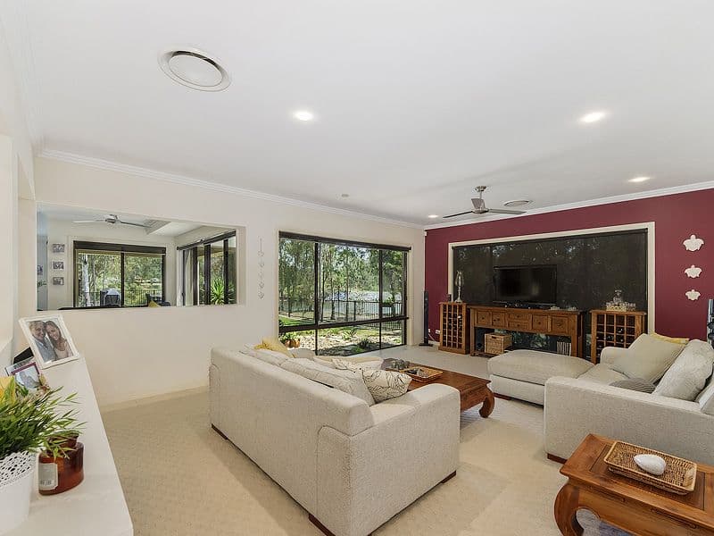 19 Brittany Drive, Oxenford QLD 4210, Oxenford - Thumbnail 6