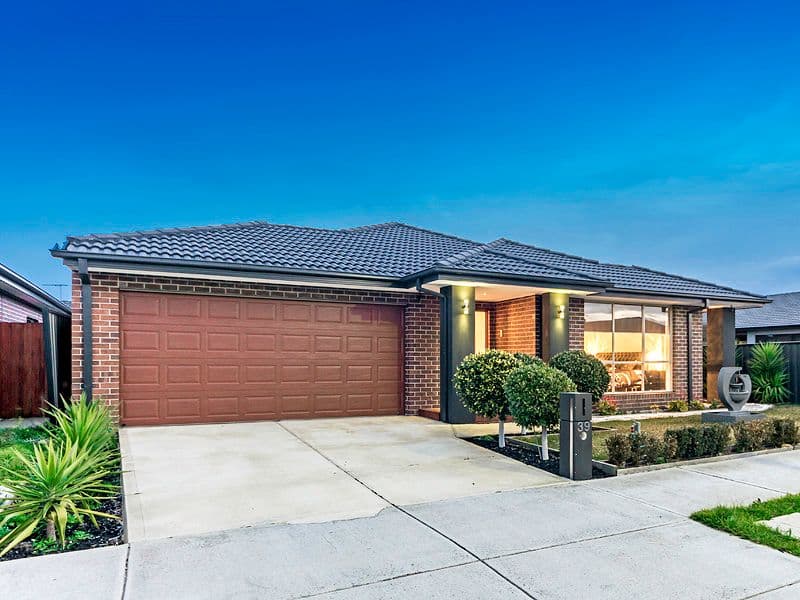39 Biltmore Crescent, Roxburgh Park VIC 3064, Roxburgh Park - Thumbnail 2