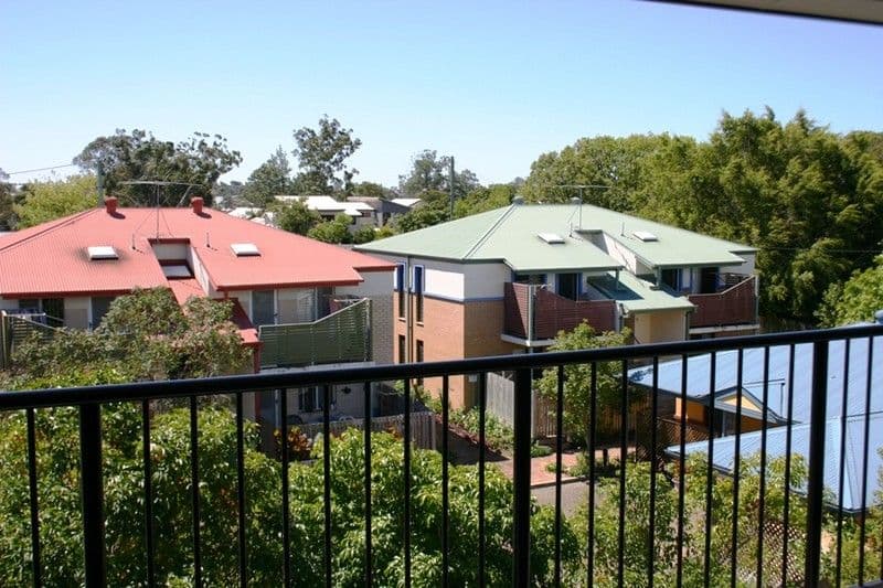 215 Pickering Street, ENOGGERA QLD 4051, Enoggera - Thumbnail 6